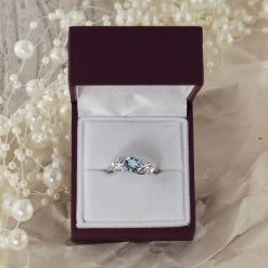 9ct White Gold Blue Topaz Leaf Scroll Ring - R0942 -Fhinds Shop R0942 L 4