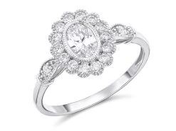 9ct White Gold Cubic Zirconia Cluster Ring - R6564